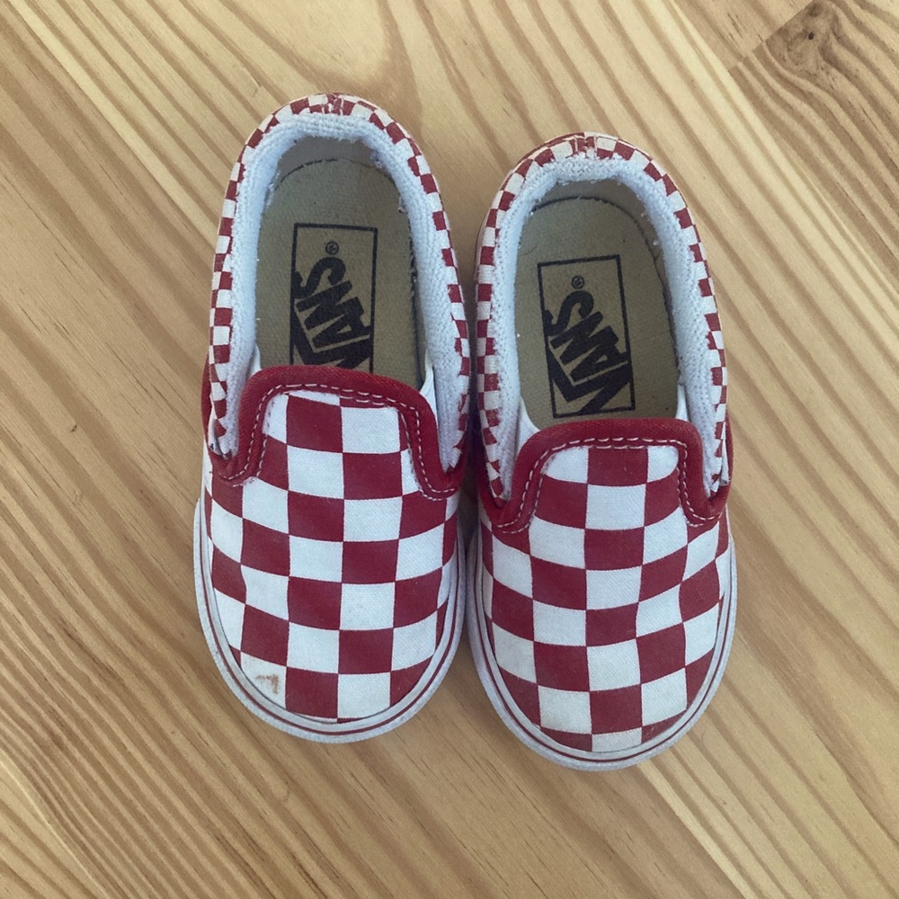 Toddler 5.5 red checkered pull-on VANS